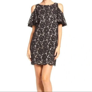 Chelsea28 Black Lace Cold Shoulder Zip Back Shift Dress Size 2